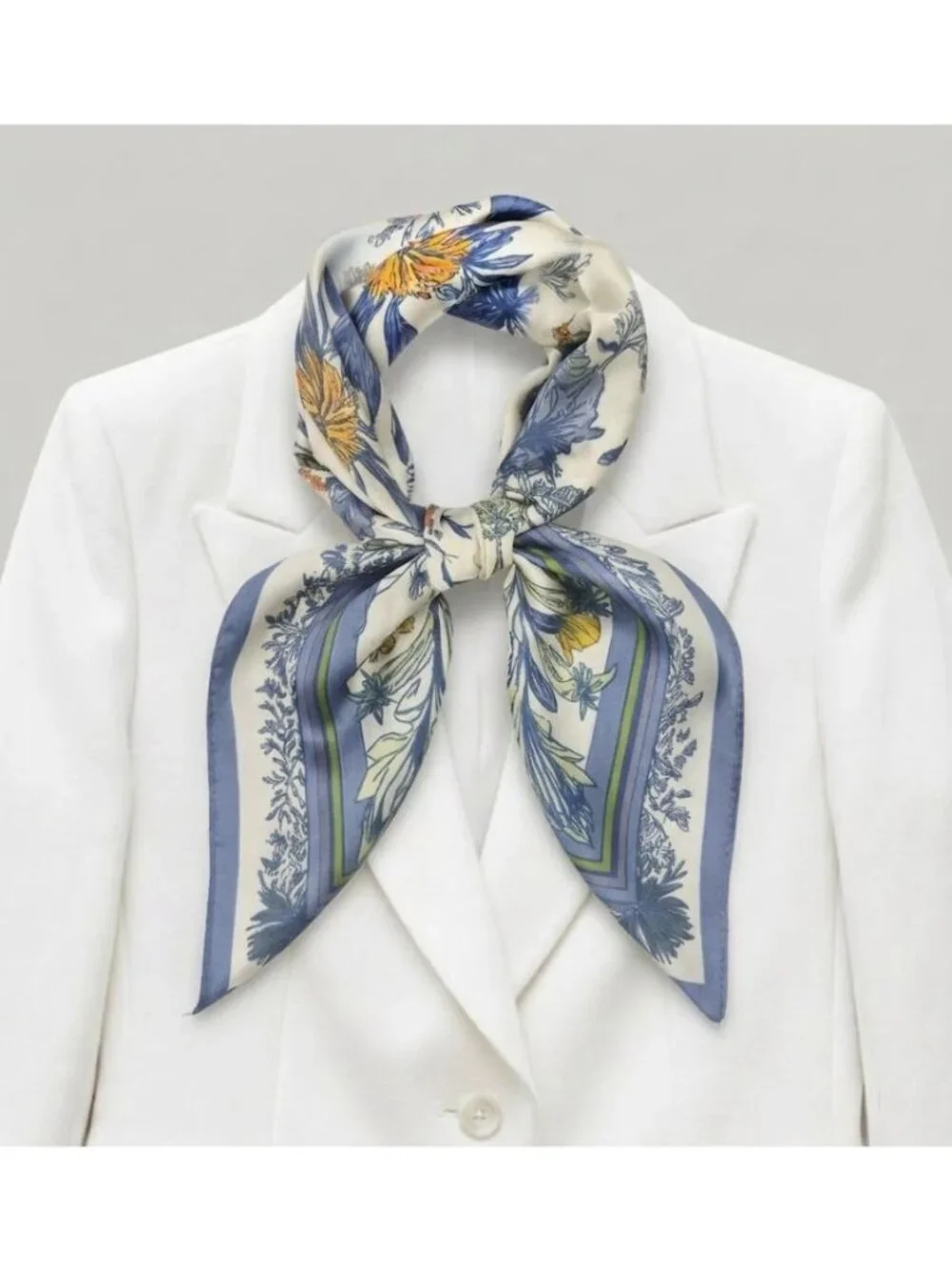 ✨Elegant Blue Floral Silky Square Scarf Beige Blue Luxury Neck Accessory Fashion